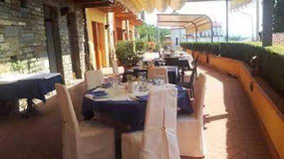 La Marina Risthotel | Lombardy - Bergamo - Bergamo (ve civarı) - Pontida - Gromlongo