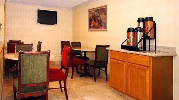 Quality Inn Fort Wayne | Indiana - Fort Wayne (ve civarı) - Fort Wayne