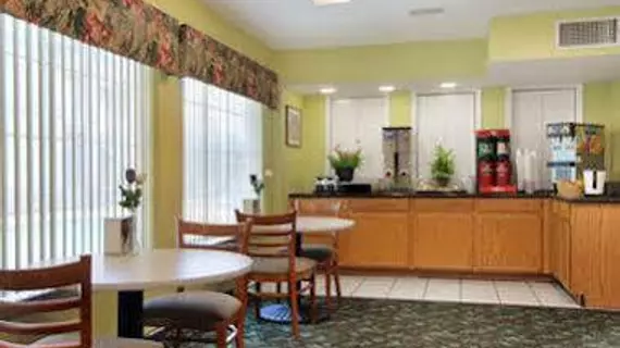 DAYS INN SAN ANTONIO SOUTHEAST | Teksas - San Antonio (ve civarı) - San Antonio