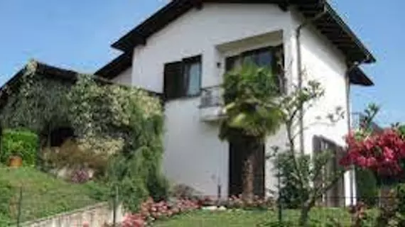 B&B Villa Patrizia | Lombardy - Como (il) - Casnate Con Bernate