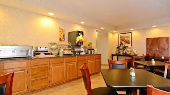 QUALITY INN CAVE CITY | Kentucky - Bowling Green (ve civarı) - Cave City