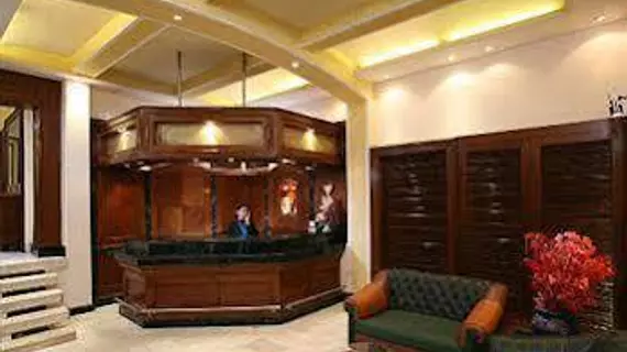 Raja Hotel | Batı Delhi - Ulusal Eyalet Başkenti Delhi - Delhi (ve civarı) - Yeni Delhi - Paharganj