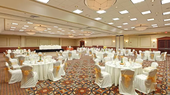 Crowne Plaza Hotel Dallas Market Center | Teksas - Dallas (ve civarı) - Dallas