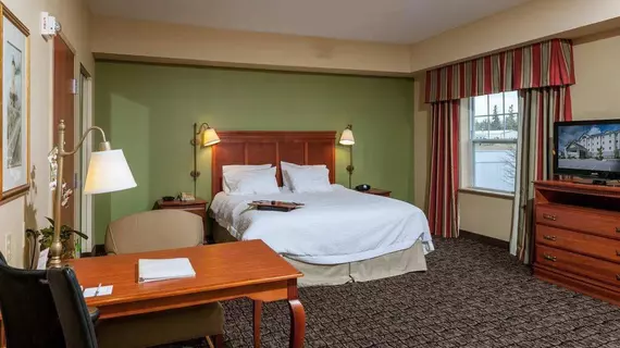 Hampton Inn & Suites Rockland ME | Maine - Camden (ve civarı) - Thomaston