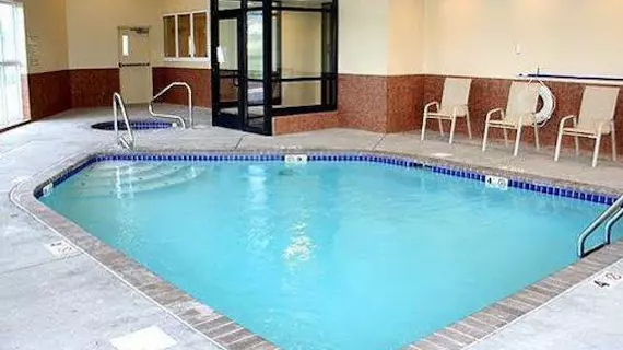 Comfort Inn & Suites Harrisonville | Missouri - Clinton - Harrisonville