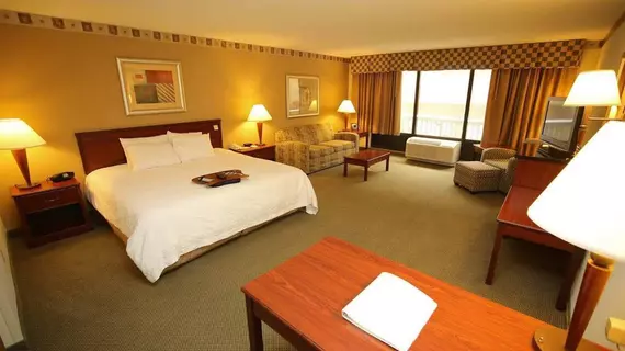 Hampton Inn & Suites at Colonial TownPark | Florida - Lake Mary