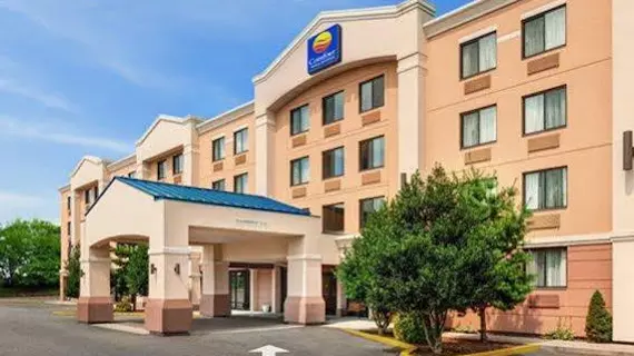 Comfort Inn & Suites Meriden | Connecticut - Hartford (ve civarı) - Meriden