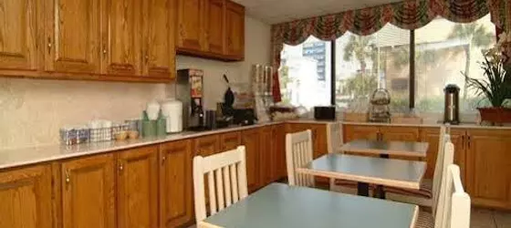 Quality Inn & Suites Myrtle Beach | Güney Karolayna - Myrtle Plajı (ve civarı) - Myrtle Beach