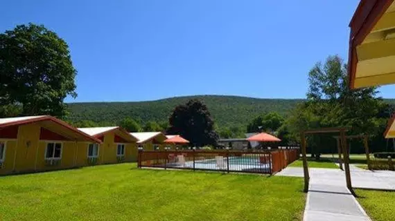 Econolodge | Vermont - Bennington (ve civarı) - Manchester Center