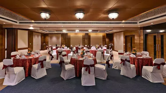 Leisure Inn Grand Chanakya | Racastan - Jaipur Bölgesi - Jaipur