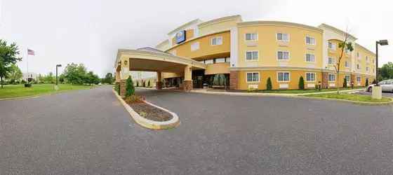 Comfort Inn & Suites Tinton Falls | New Jersey - Manalapan Township - Red Bank - Tinton Falls (ve civarı) - Colts Neck - Ocean Township