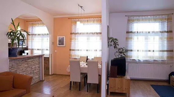 Apartmány a hostel SKLEP | Prag - Městská čast Praha 3 (en büyük Prag ilçesi) - Zizkov