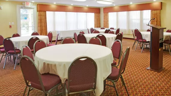 Holiday Inn Express Leesville | Louisiana - Leesville (ve civarı) - New Llano