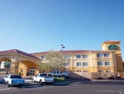 La Quinta Inn & Suites Hesperia Victorville | Kaliforniya - San Bernardino County - Victorville (ve civarı) - Hesperia