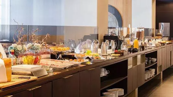 AC Hotel Torino | Piedmont - Turin (ve civarı) - Turin - Millefonti