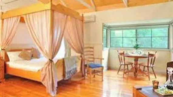 Eagle Hammer Cottages | Victoria - Melbourne (ve civarı) - Monbulk