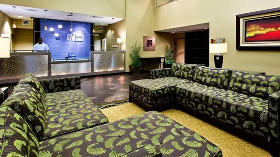 Holiday Inn Express Hotel & Suites Dallas South - DeSoto | Teksas - Dallas (ve civarı) - DeSoto