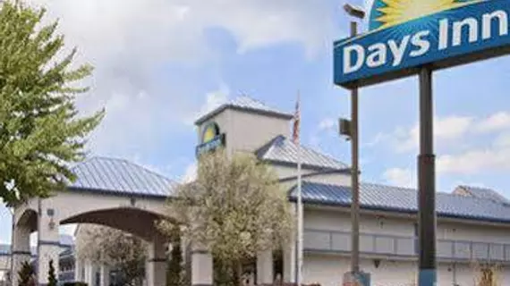 Days Inn Goodlettsville | Tennessee - Nashville-Davidson - Nashville (ve civarı) - Goodlettsville