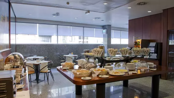 Hotel 3K Madrid | Lizbon Bölgesi - Lizbon  Bölgesi - Lizbon Eski Kent Bölgesi - Rato