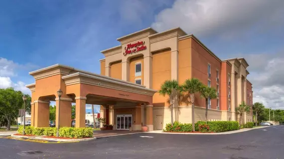 Hampton Inn & Suites Cape Coral | Florida - Fort Myers (ve civarı) - Cape Coral