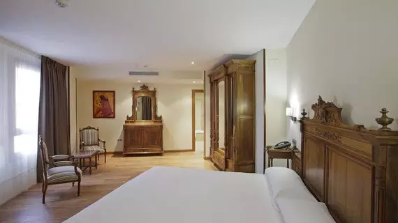 Hotel Zalle Don Fernando | Asturias - Oviedo (ve civarı) - Siero