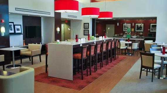 Hampton Inn & Suites Shreveport | Louisiana - Bossier Parish - Shreveport (ve civarı) - Shreveport