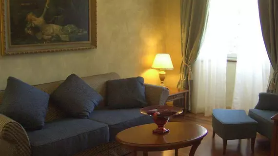 Hotel Villa Borghi | Lombardy - Varese (il) - Varano Borghi