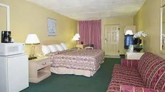 Rodeway Inn | Florida - St. Petersburg - Clearwater (ve civarı) - Clearwater