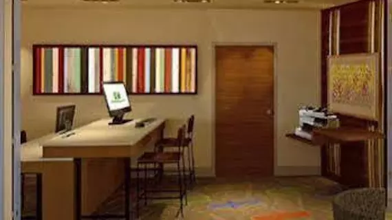 Holiday Inn Express & Suites Farmington Hills - Detroit | Michigan - Detroit (ve civarı) - Farmington Hills