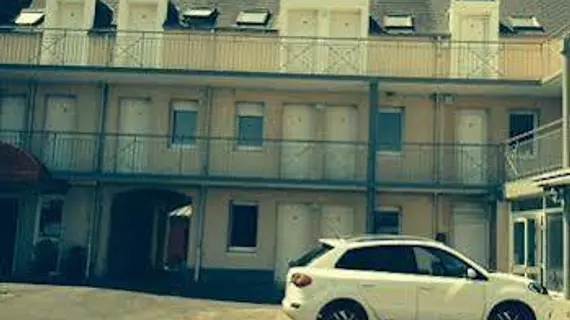 King Hôtel | Normandiya - Calvados (bölge) - Port-en-Bessin-Huppain