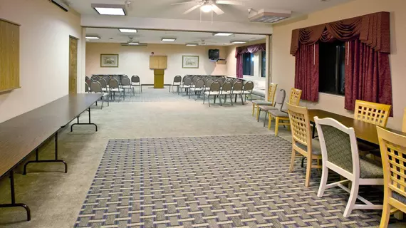 Holiday Inn Express Hotel & Suites South Haven | Michigan - Benton Harbor (ve civarı) - South Haven