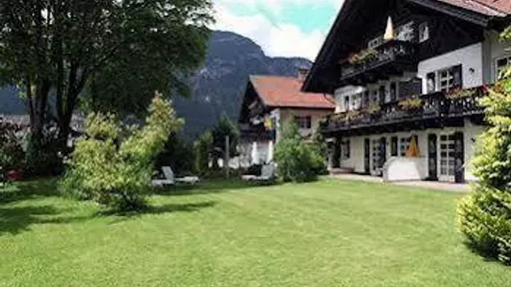 Hotel Edelweiss Garni | Bavyera - Garmisch-Partenkirchen