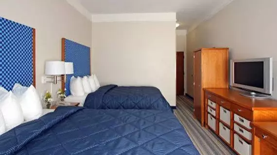 Comfort Inn & Suites Savannah Airport | Georgia - Savannah (ve civarı) - Savana