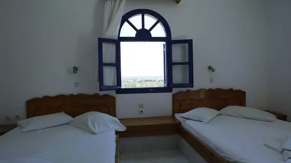 Hotel Porto Perissa | Ege Adaları - Santorini