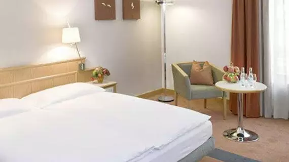 Mövenpick Hotel Nürnberg Airport | Bavyera - Orta Franconia