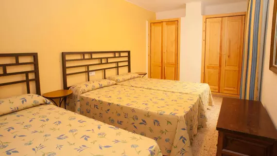 Poniente Playa Apartamentos | Balearic Adaları - İbiza Adası - Sant Antoni de Portmany