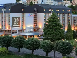 Le Méditerranée | Occitanie - Hautes-Pyrenees - Lourdes - Tarbes (ve civarı) - Lourdes