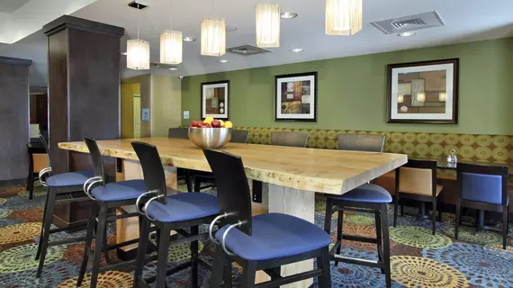 Holiday Inn Express Colorado Springs- East Powers | Kolorado - Colorado Springs (ve civarı) - Colorado Springs