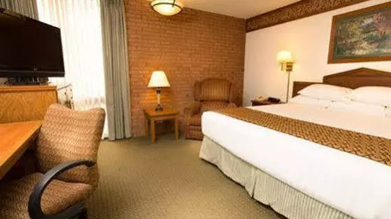 Drury Inn & Suites Jackson MO | Missouri - Sikeston (ve civarı) - Jackson