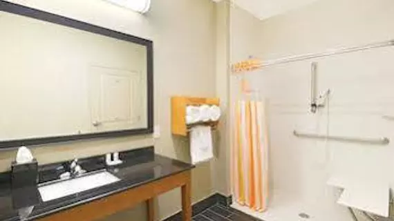 La Quinta Inn & Suites Little Rock - West | Arkansas - Little Rock (ve civarı) - Little Rock