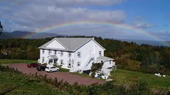 Castle Rock Country Inn | Nova Scotia - Ingonish Beach