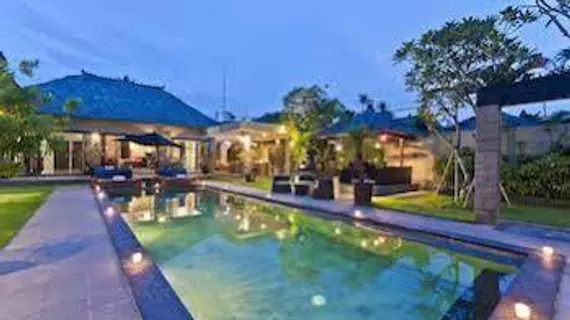 Villa Mahkota | Bali - Badung - Seminyak - Dyanapura