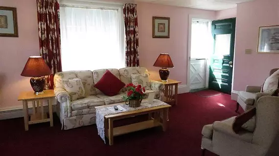 Claddagh Motel & Suites | Maine - Camden (ve civarı) - Rockport - Glen Cove