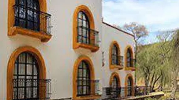 Hotel Vergel de la Sierra | Guanajuato - San Felipe - Sierra de Lobos