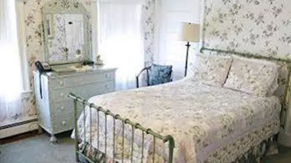 Coolidge Corner Guest House | Massachusetts - Brookline