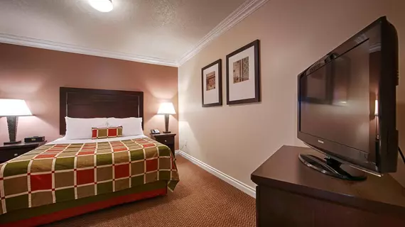 Best Western PLUS Mirage Hotel and Resort | Alberta - High Level