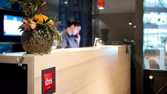 Hotel IBIS Zurich-Adliswil | Zürih Kantonu - Horgen District - Adliswil