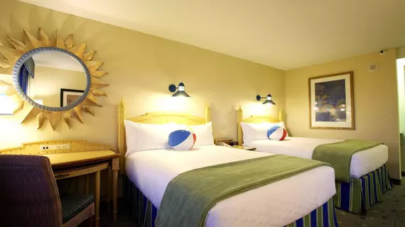 Disney's Paradise Pier Hotel - On Disneyland Resort Property | Kaliforniya - Orange County - Anaheim - Anaheim Resort