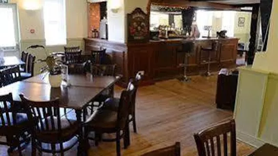 The Hollies Inn | Wiltshire (kontluk) - Westbury