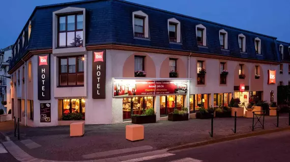 ibis Lourdes Centre Gare | Occitanie - Hautes-Pyrenees - Lourdes - Tarbes (ve civarı) - Lourdes